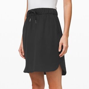 Lululemon On the Fly Skirt Woven - Size 10